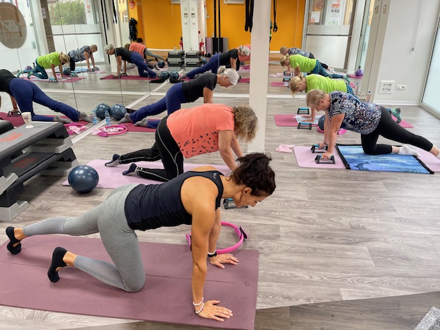 Cours de Pilates Senior en Alsace, chez Carole Pilates